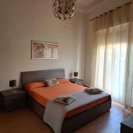 Charme In Aci Castello Apartment Exterior foto