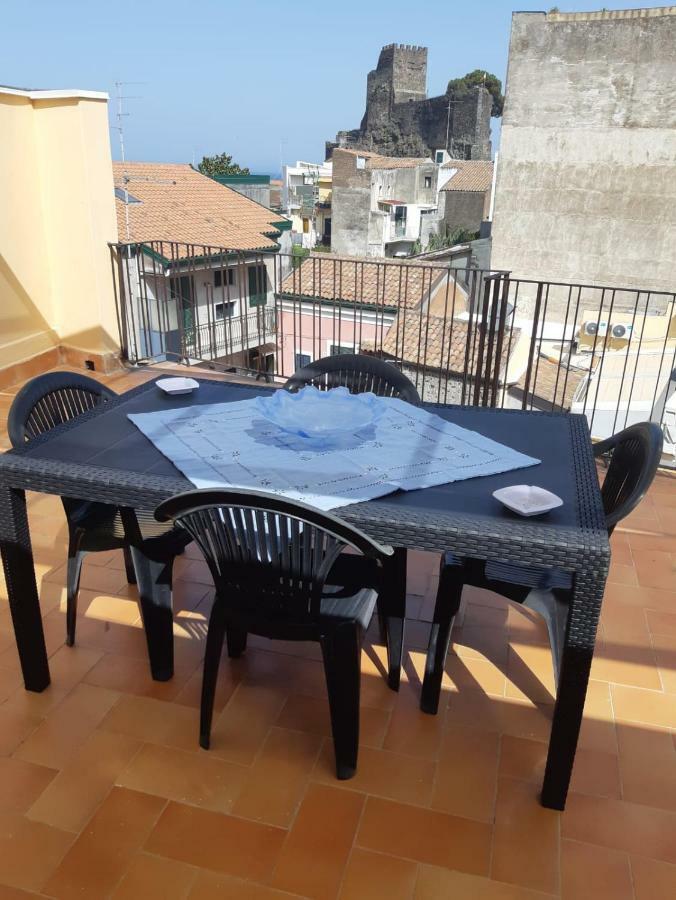 Charme In Aci Castello Apartment Exterior foto